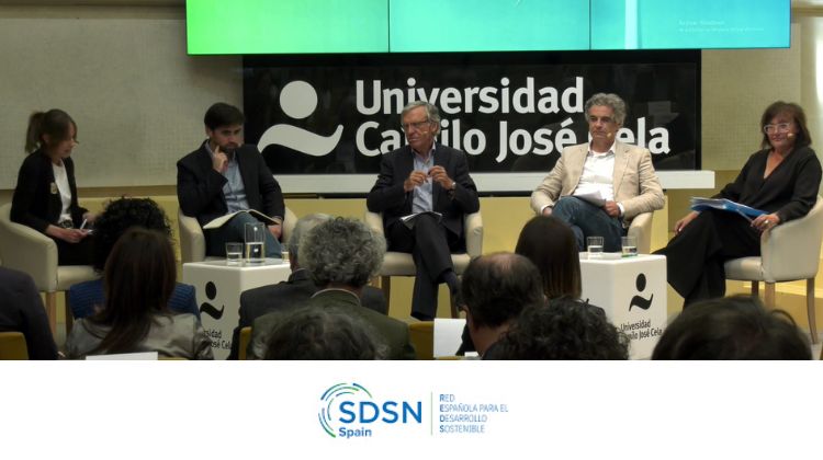Buenas prácticas. José Donoso: «Necesitamos un cambio de cultura entre los promotores de renovables»
