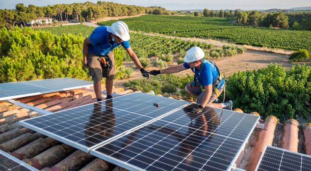Trina Solar, Nextracker, EDP y más empresas. 51 nuevos puestos de empleo se abren para el sector renovable en España