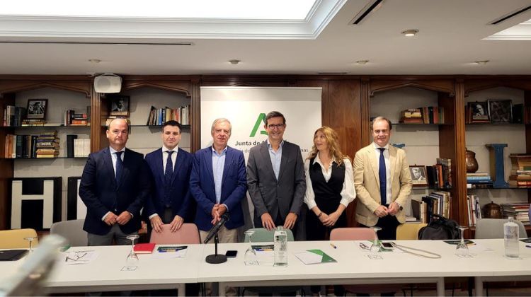 Para fortalecer la cadena de valor. Empresas de Andalucía demuestran capacidades industriales a promotores de fotovoltaica