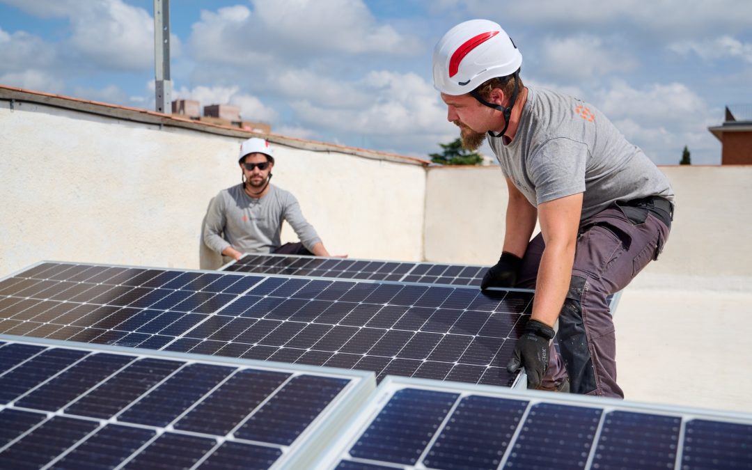 Según los expertos. Las 5 tendencias que marcarán el sector solar español en 2024